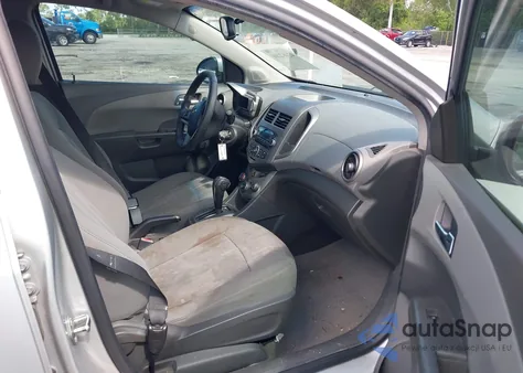 2012 Chevrolet Sonic 2Lt из США, поврежденный, VIN 1G1JC5SH2C4143923